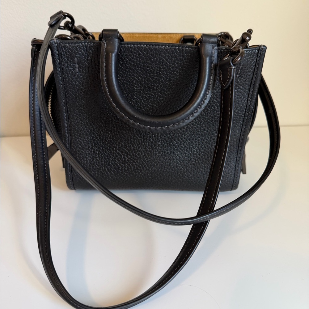Coach Rogue 20 in black glove tanned leather
